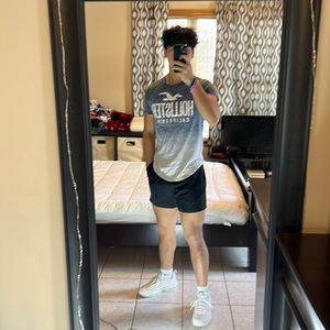 Hollister/ Graphic Tee/ Extra Small